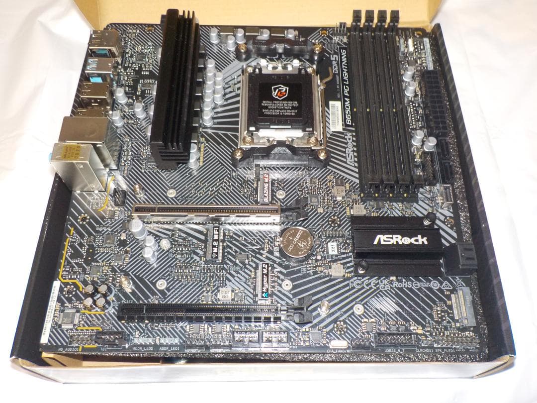 ASRock B650M PG Lightning AM5マザーボード 新品同様