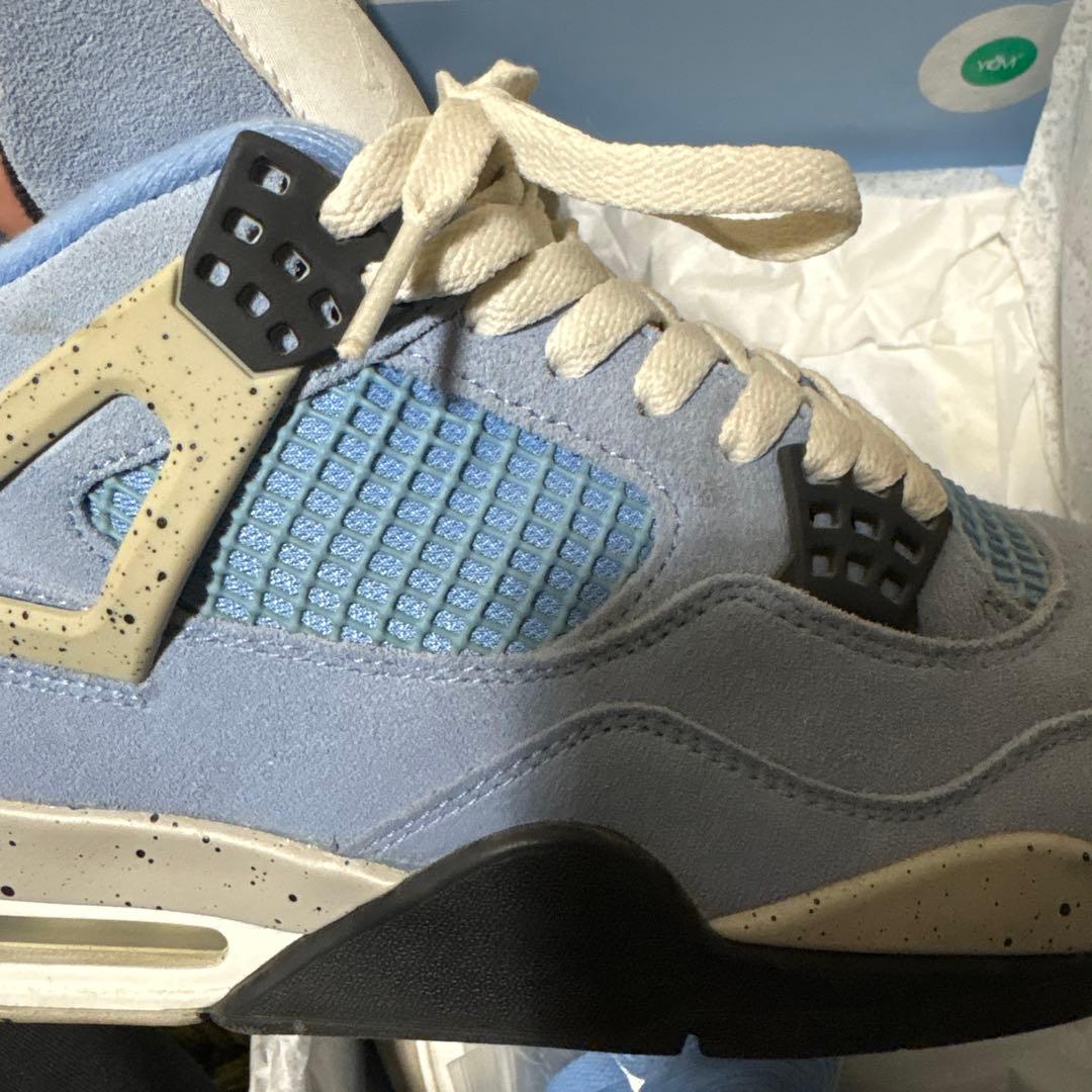 埼玉Nike Air Jordan 4 \"University Blue\"