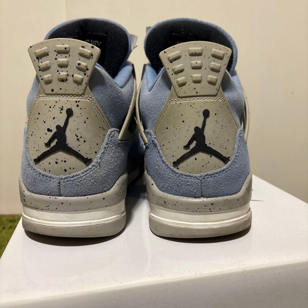 埼玉Nike Air Jordan 4 \"University Blue\"