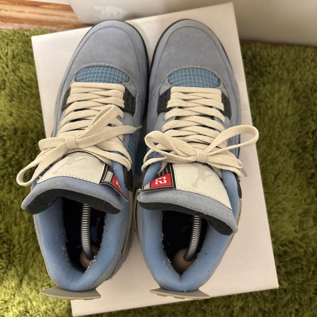 埼玉Nike Air Jordan 4 \"University Blue\"