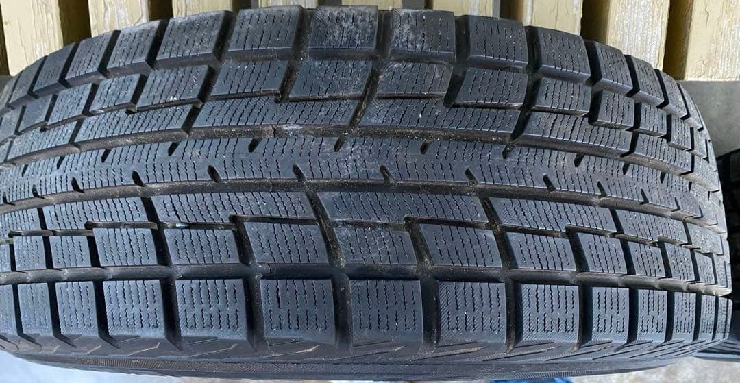 30プリウス純正15インチホイール195/65R15ヨコハマスタッドレス送料込み