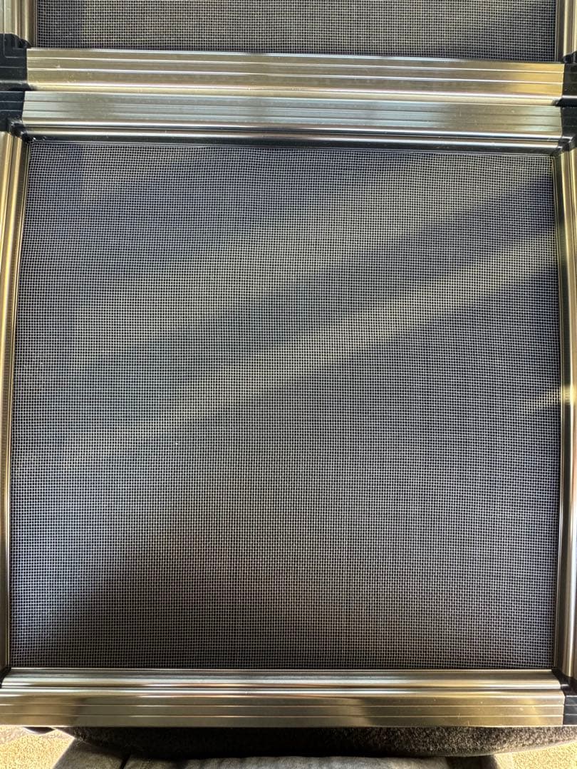 【値下げ11/24まで】200系ハイエース小窓用網戸　左右2枚　アミDOエース
