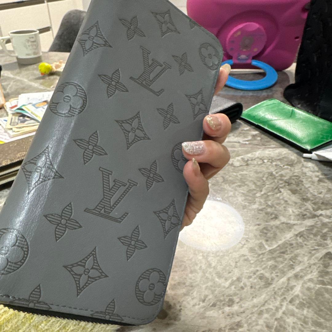 Louis Vuitton グレー 長財布 モノグラム　箱付き