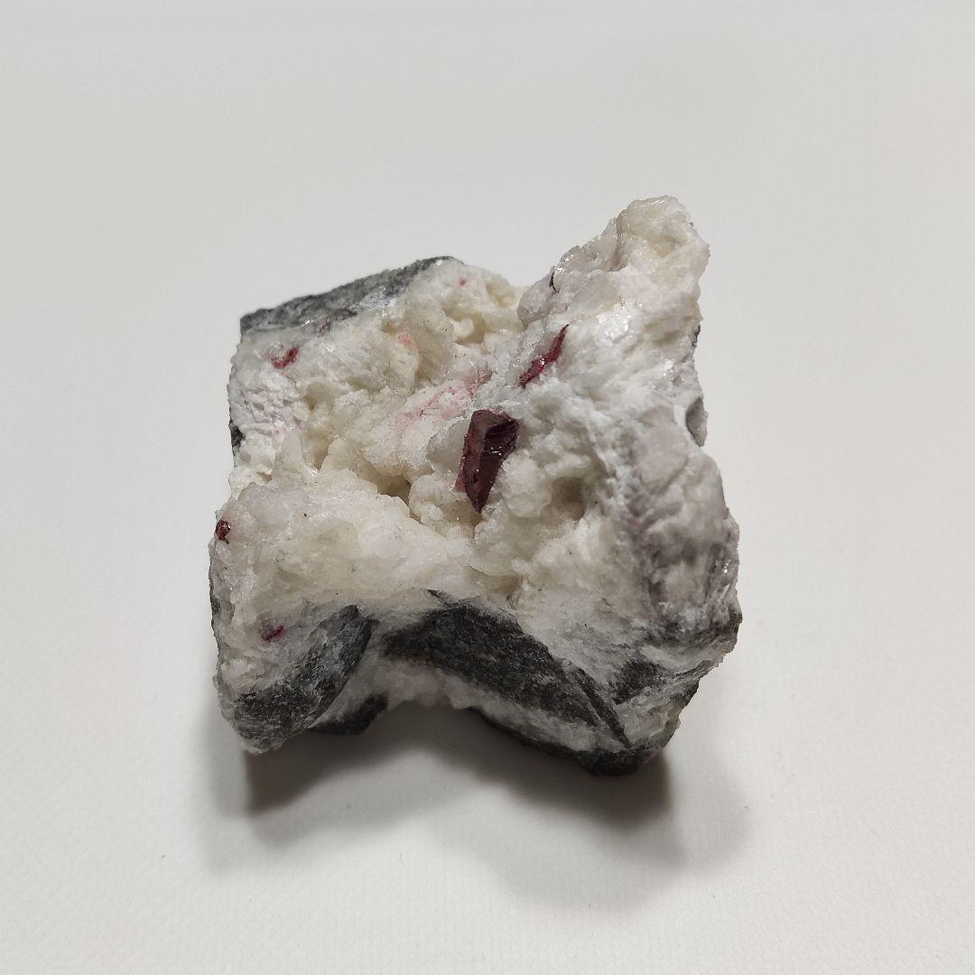 希少！　パワーストーン　シナバー　辰砂　原石　天然石　104g　No.560