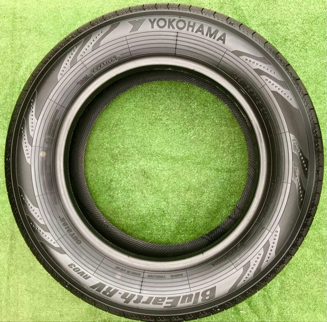 195/65 R15 YOKOHAMA BluEarth-RV03ラジアルタイヤ