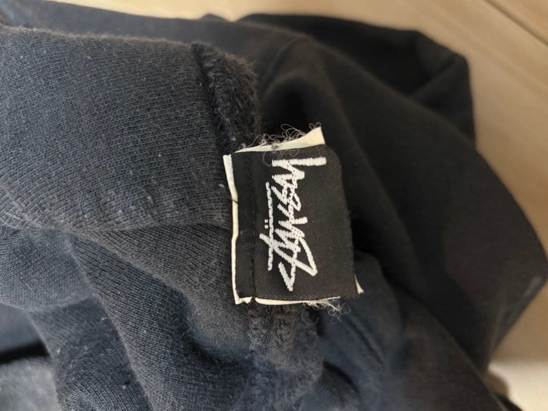Stüssy ダークグレー パーカー