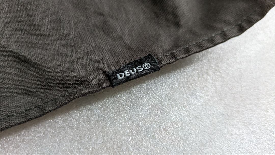 デウス浅草カフェ　エプロン　DEUS