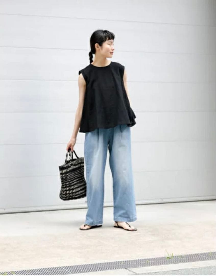 平日値下げかぐれ　フィードデニムイージーパンツ　新品　kagure