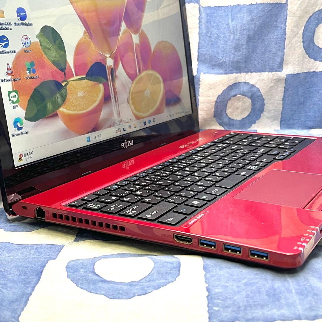 爆速SSD500G☆i5☆貴重な赤ノートパソコン♪カメラ付！第6世代！Win11