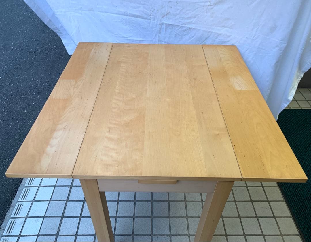 IKEA BJURSTA 伸長式ダイニングテーブル