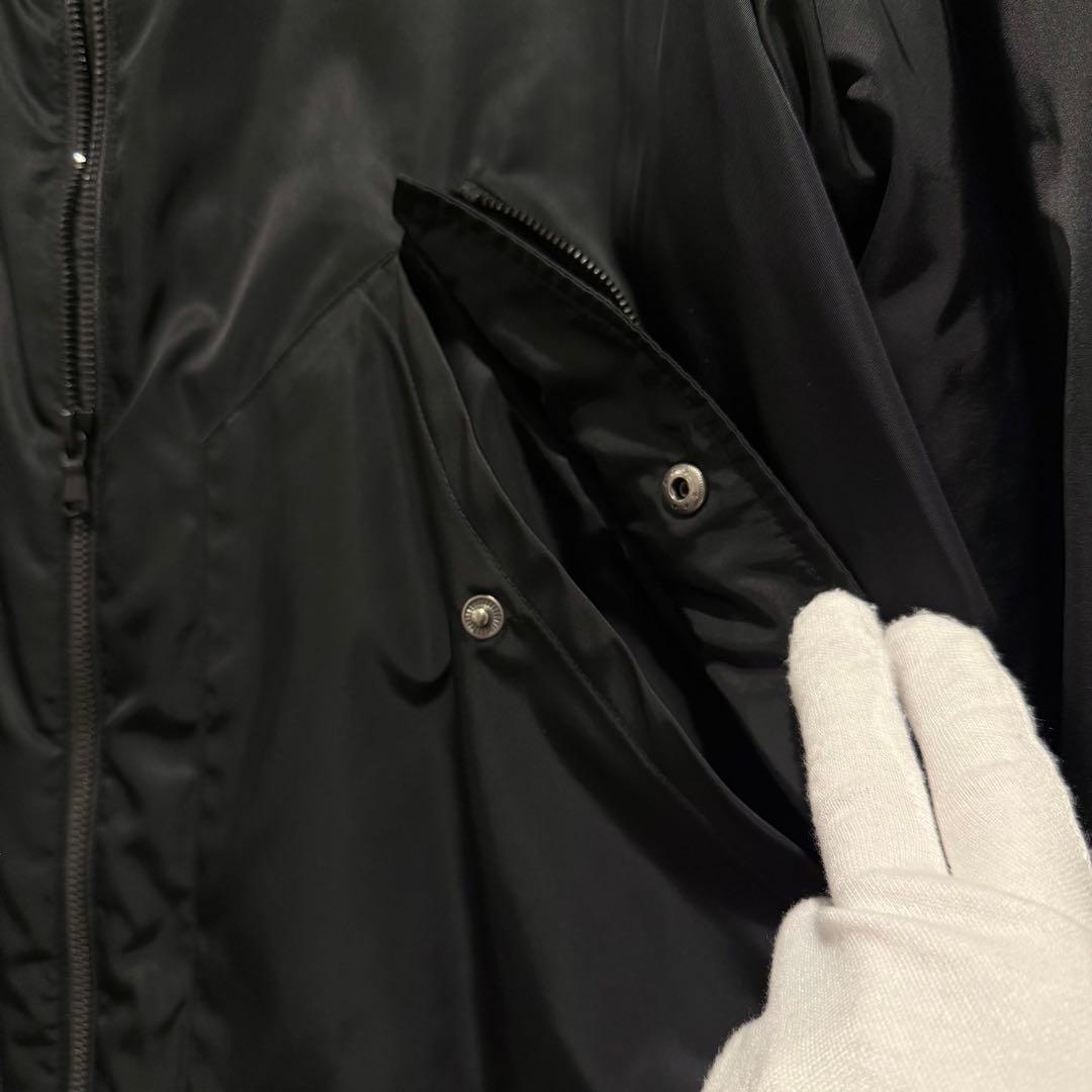 美品‼️LACOSTE MA-1 ブラックジャケット 裏地 赤 ラコステ L高級感