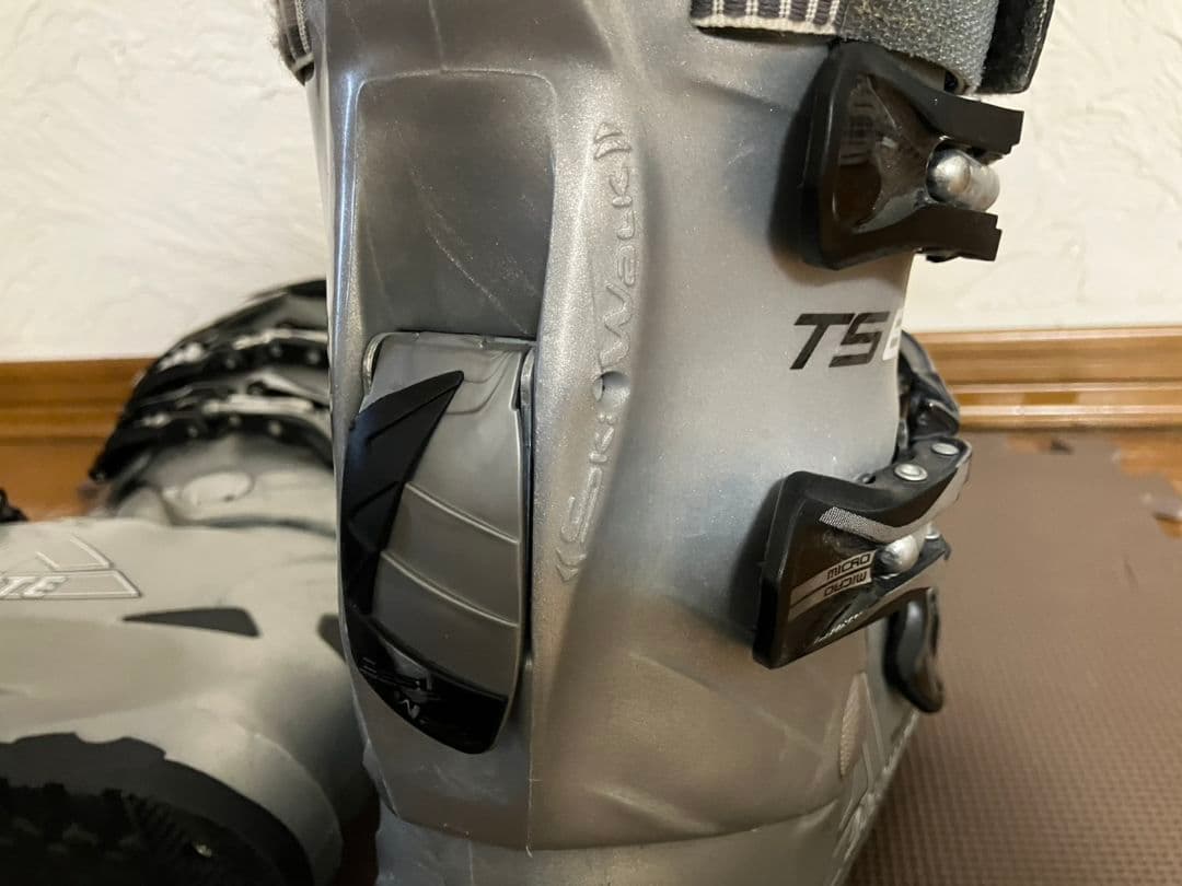 DOLOMITE スキーブーツ 27cm　足幅広め WALKモード付 保温性抜群