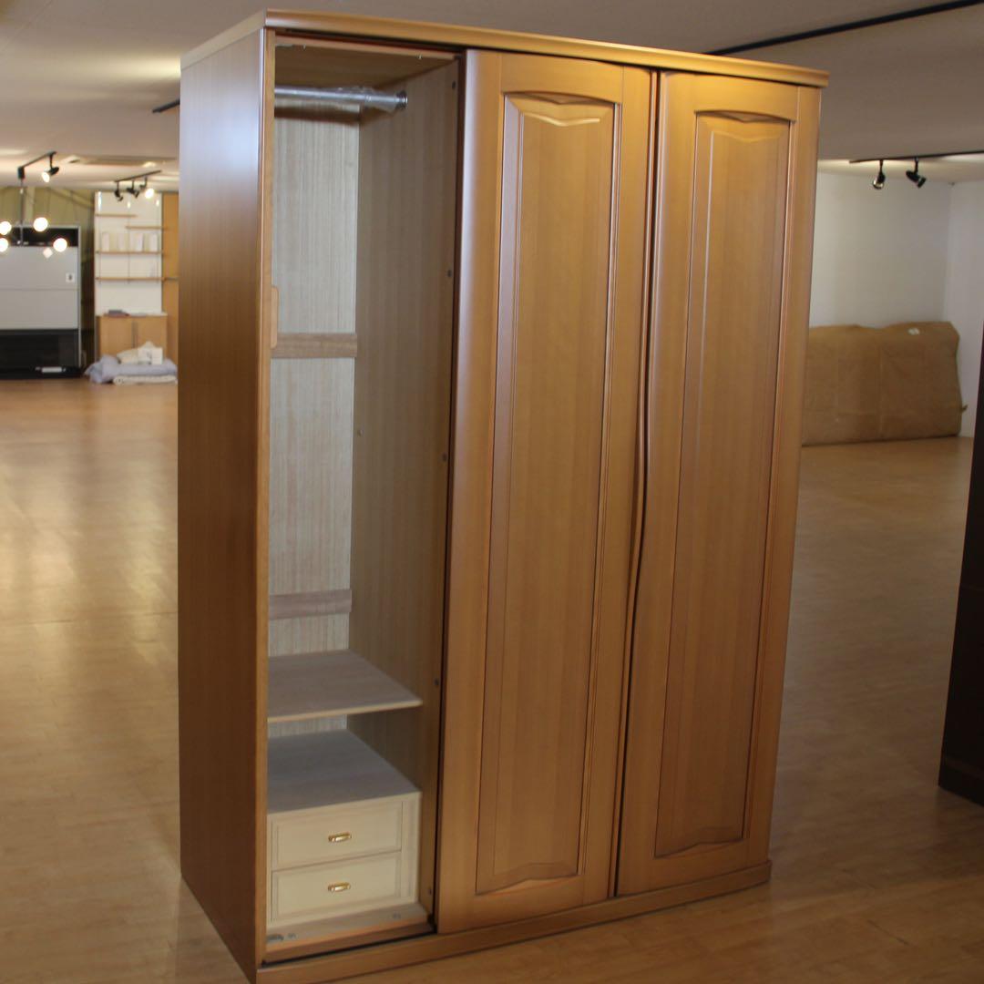 府中家具　洋服タンス　家具屋展示品