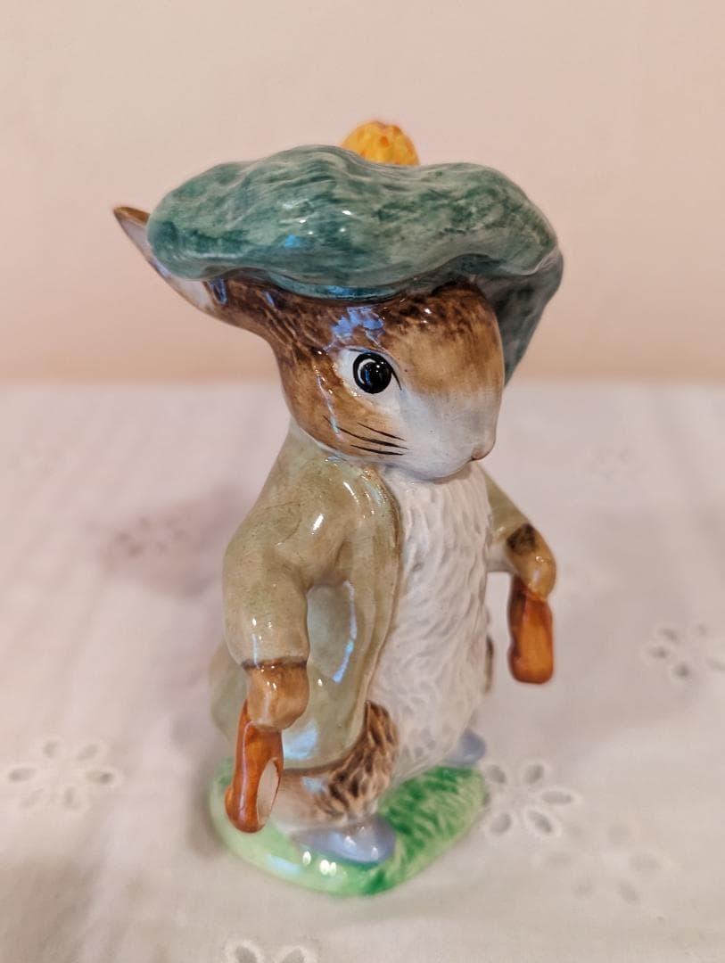 ベスウィック　ピーターラビットBP-2a フィギュリン