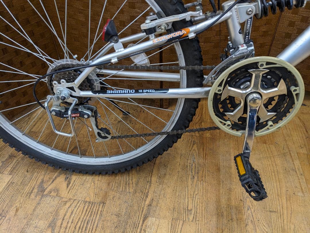 U023 マウンテンバイク　26インチ　サスペンション付き　シルバー