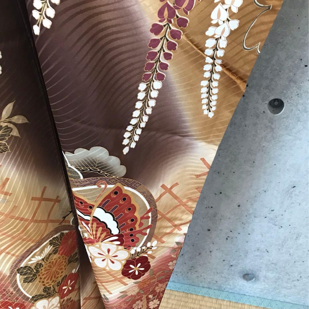 【帯サービス】正絹　振袖　花蝶に金箔　　染め分け