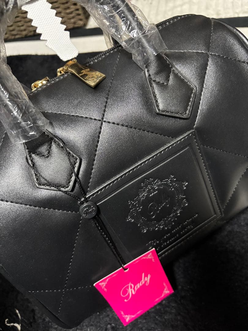 Rady ブラック キルティング ボストンバック