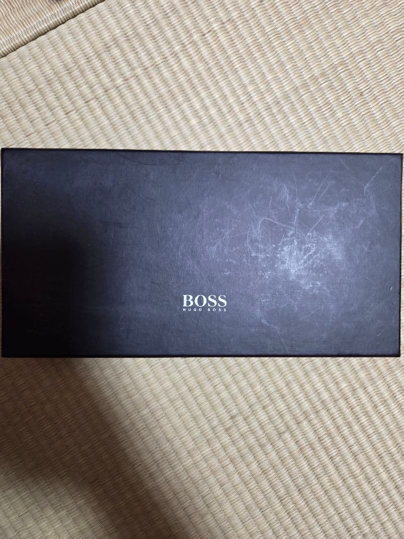 HUGO BOSS長財布