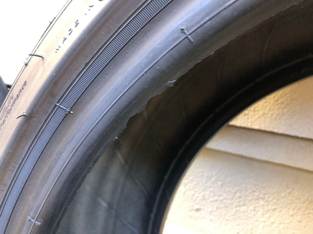 【千葉市or東京でお渡し】⭐️ミシュランパイロットスポーツ4⭐️4本(④に破損あり)