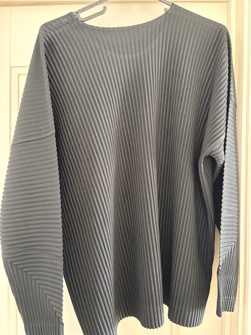 Issey Miyake オムプリッセ黒 長袖カットソー