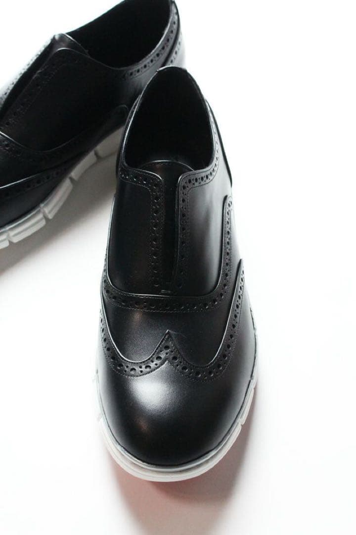【上質】1piu1uguale3 Black WINGTIP SLIP-ON
