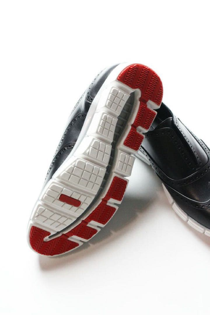 【上質】1piu1uguale3 Black WINGTIP SLIP-ON