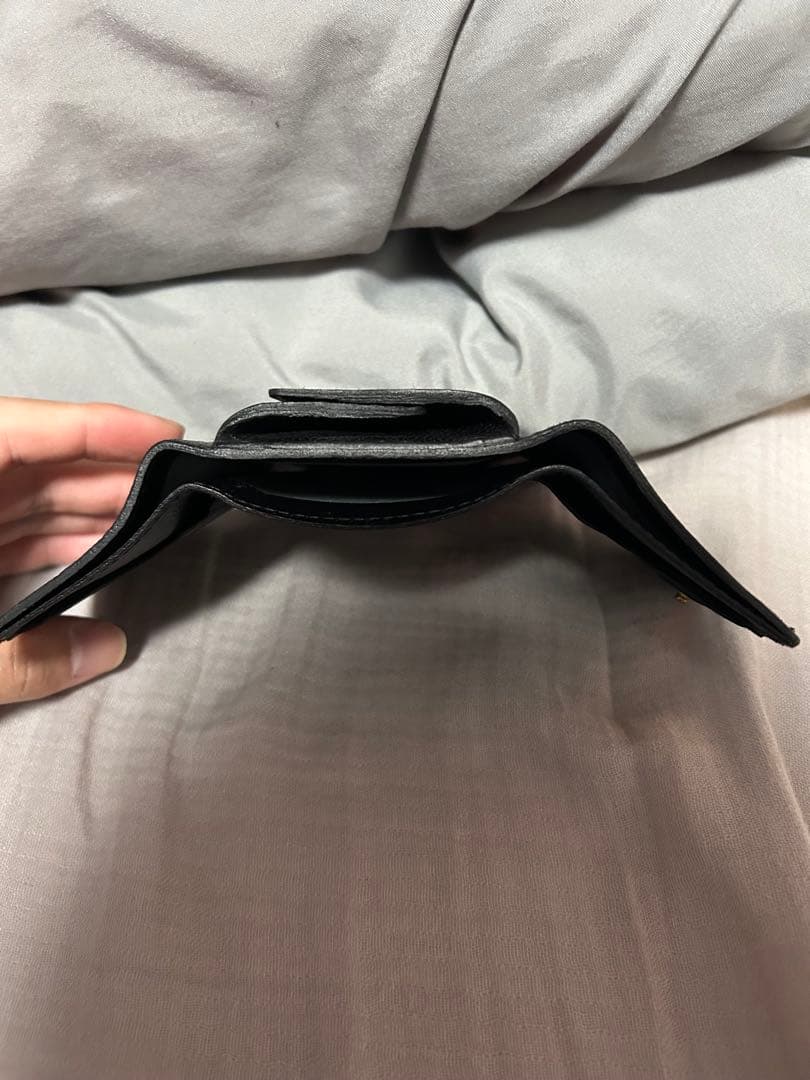 IL BISONTE 三つ折り財布 黒 レザー