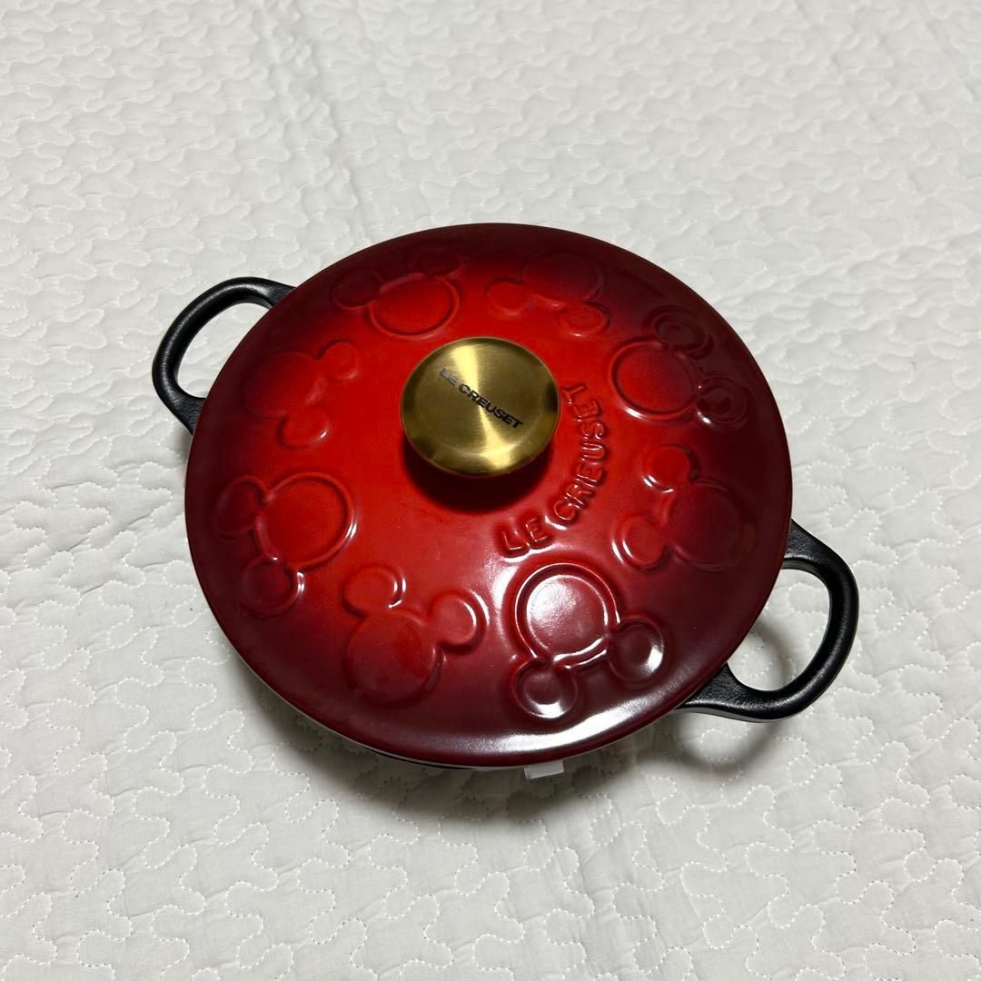 <新品未使用品>ル・クルーゼ ミッキーマウス/マルミット 18cm 鍋 土鍋