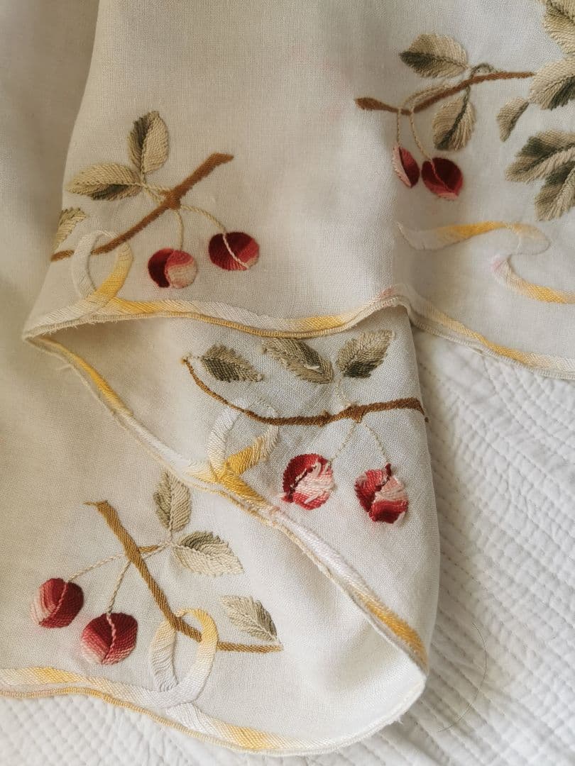 アンティークフランス チェリー＆リボン刺繍のロングクロス リネンカフェカーテン