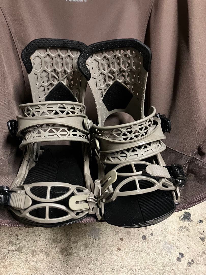 Salomon Highlander 21-22 Mサイズ