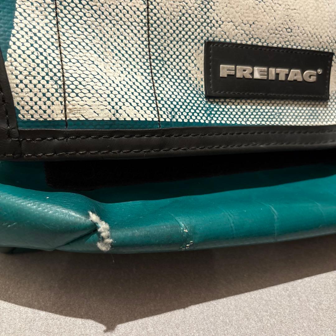 FREITAG 　フライターグ　メッセンジャーバッグ グリーン　緑と白