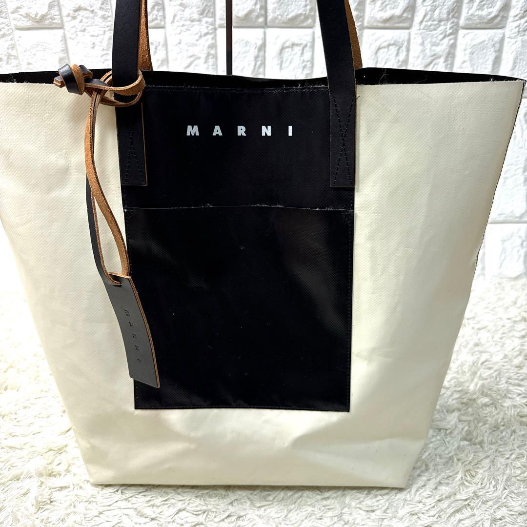 MARNI ホワイト ブラック トートバッグ　トライベッカ　TRIBECA A4