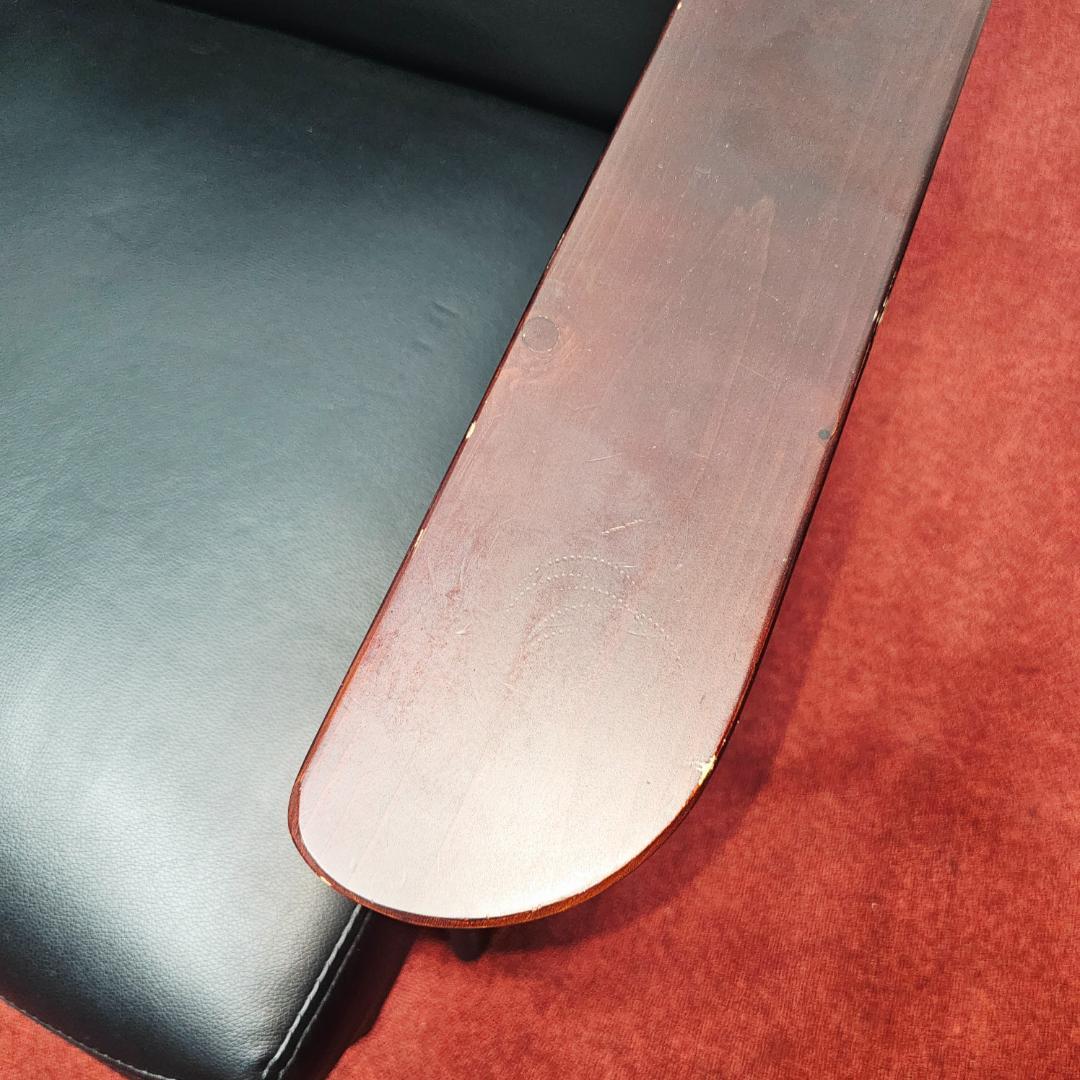 美しい黒いソファ 2人分