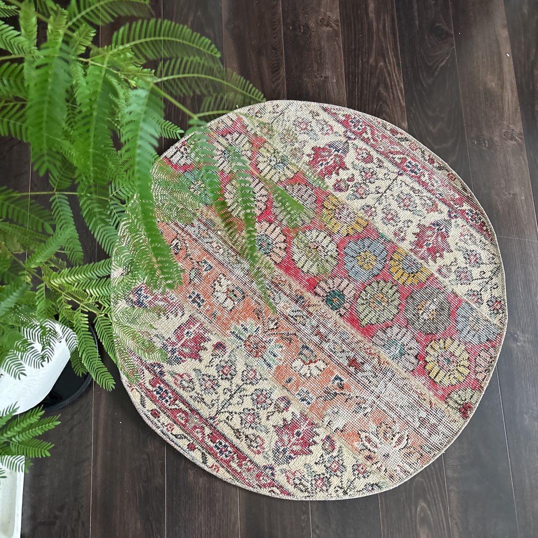トルコ　ヴィンテージラグ　ラウンド パッチワーク　花柄