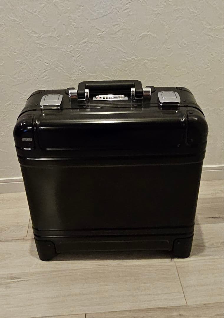 ゼロハリバートン　キャリーケース⭐ZERO HALLIBURTON　29L