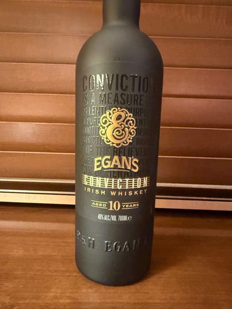 イーガンズ　コンヴィクション　10年　700ml　46％