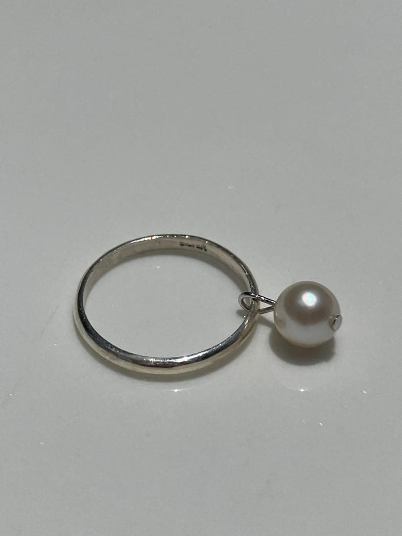 揺らめく一粒 ― アコヤベビーパールのシルバーリング（SV950／7号）
