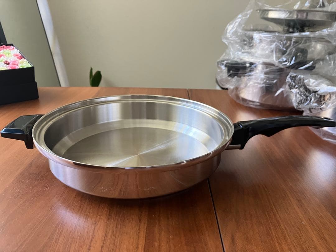 【インコア鍋.フライパンセット未使用】（電気スキレット追加）
