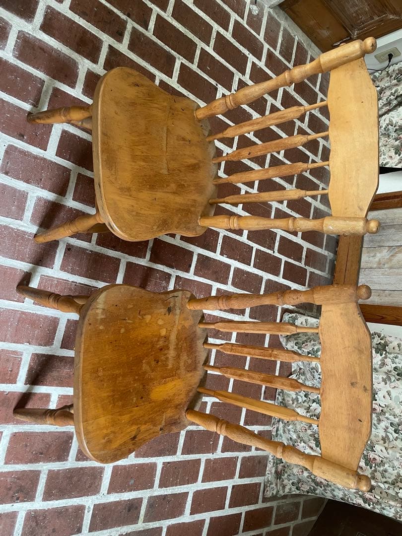 木製スピンドルバックチェア2脚セット