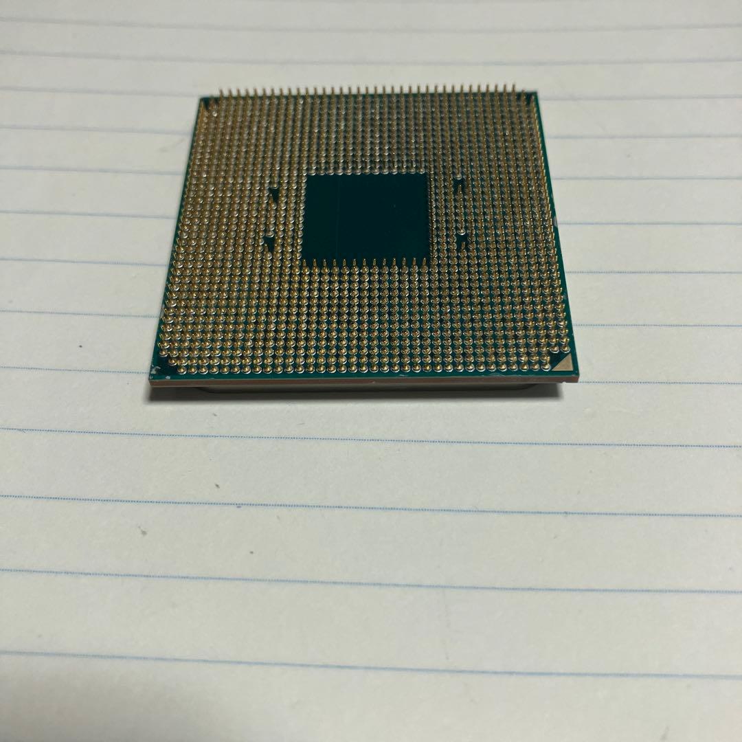 AMD Ryzen 5 5600 CPUと付属クーラー