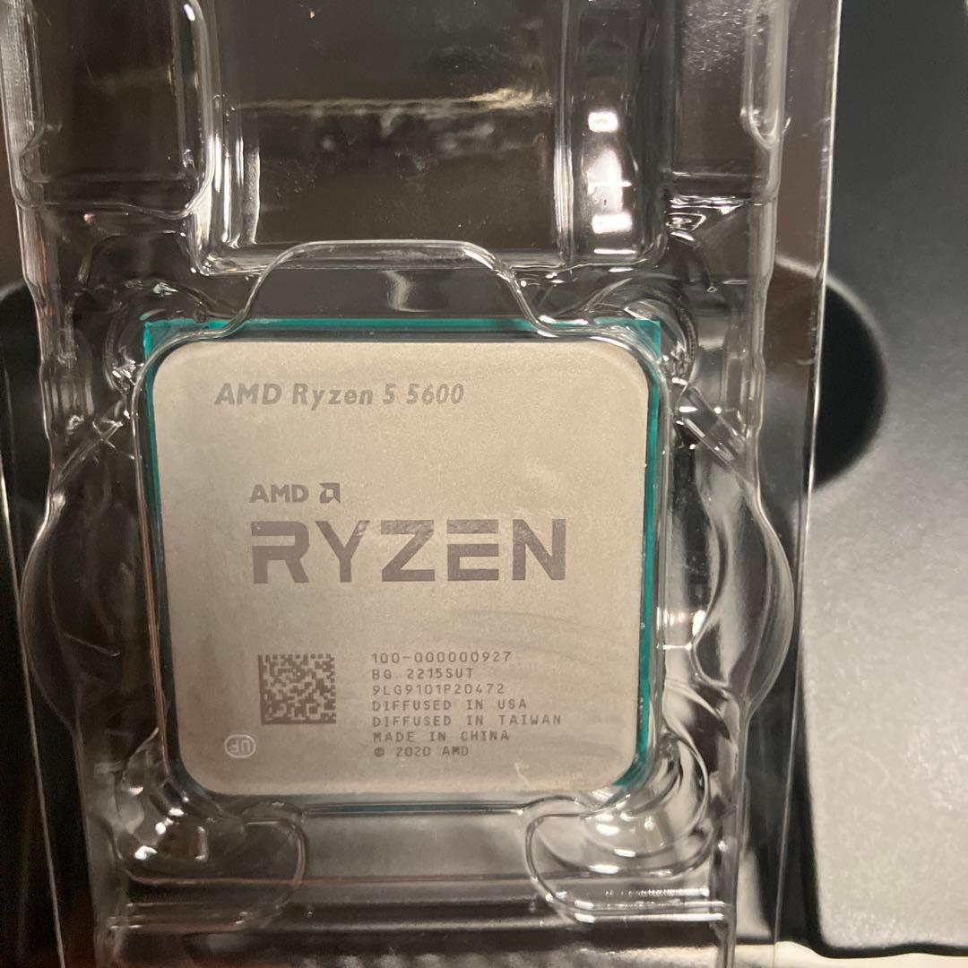 AMD Ryzen 5 5600 CPUと付属クーラー
