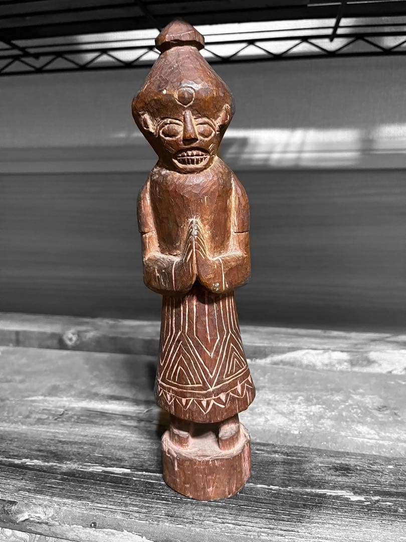 木彫　人形代　ネパール　シャーマン　民間信仰　信仰物