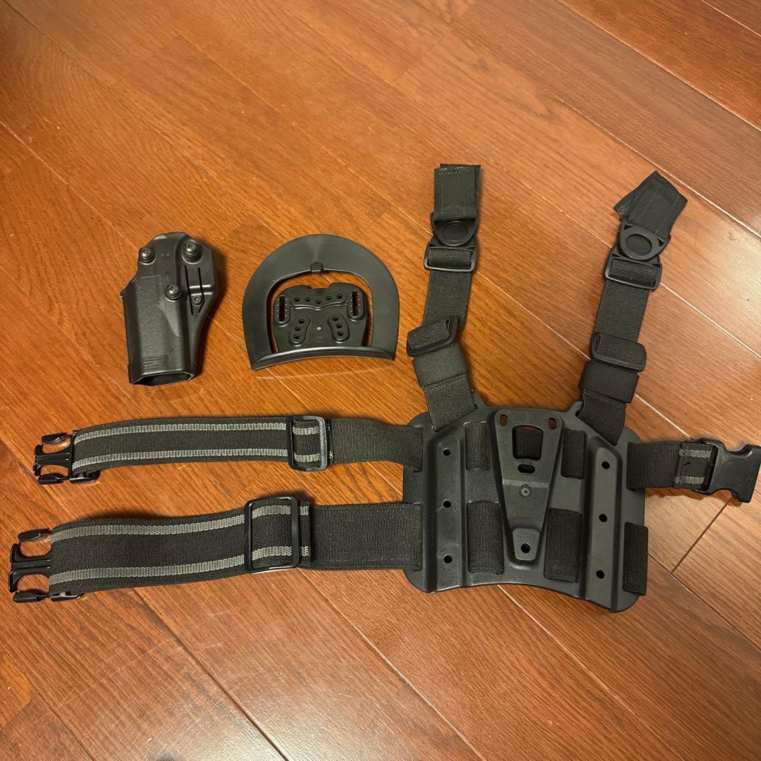 ブラックホーク　グロック用ホルスター　レッグプラットフォーム　セット
