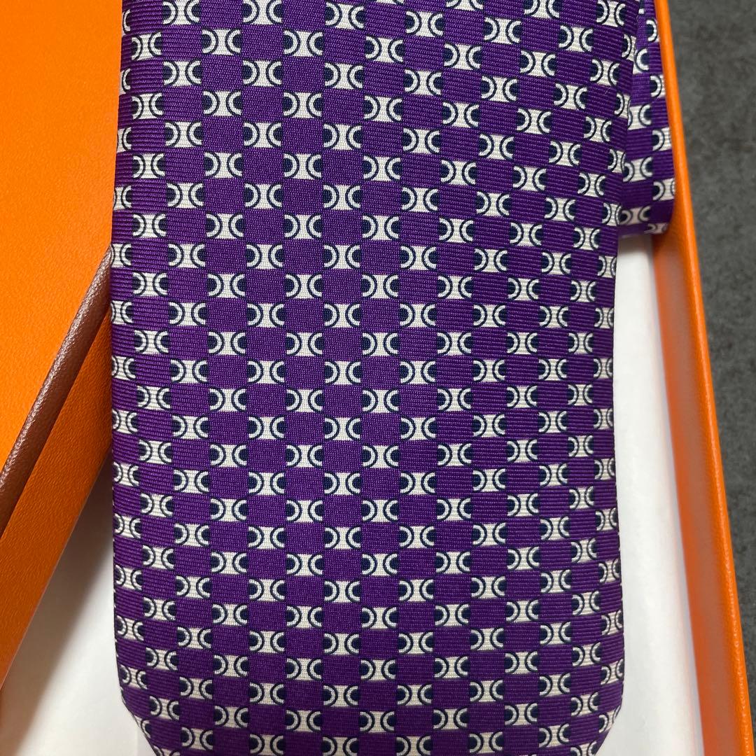 ❣️新品未使用❣️タグ付きHERMES エルメス　ネクタイ レッド　パープル　紫