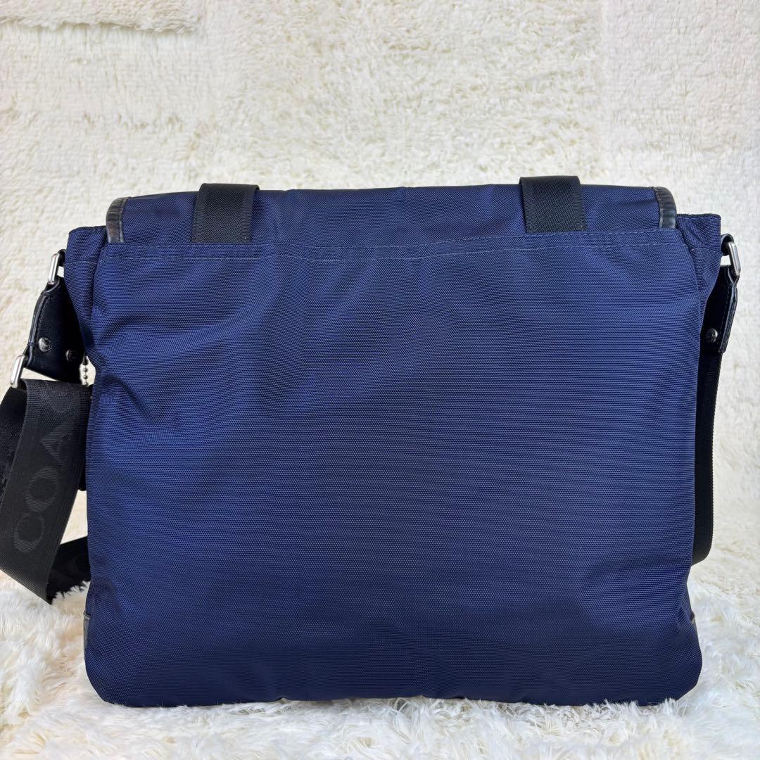 ★美品★ COACH ナイロン×レザー メッセンジャーバッグ シグネチャーベルト
