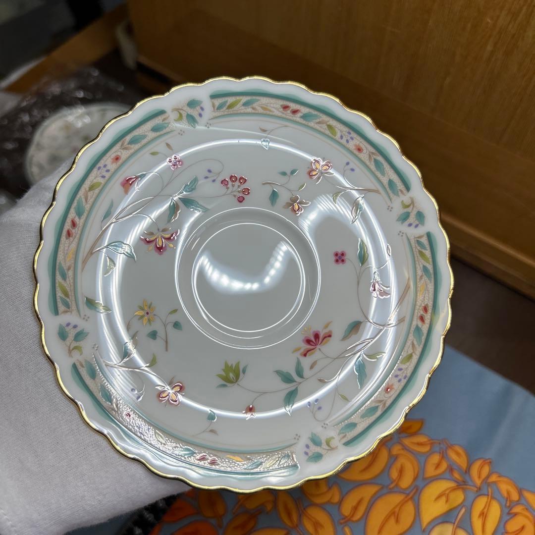 ノリタケ　花更紗　ティーCS スクエアプレート、小皿、スプーンレスト各２組