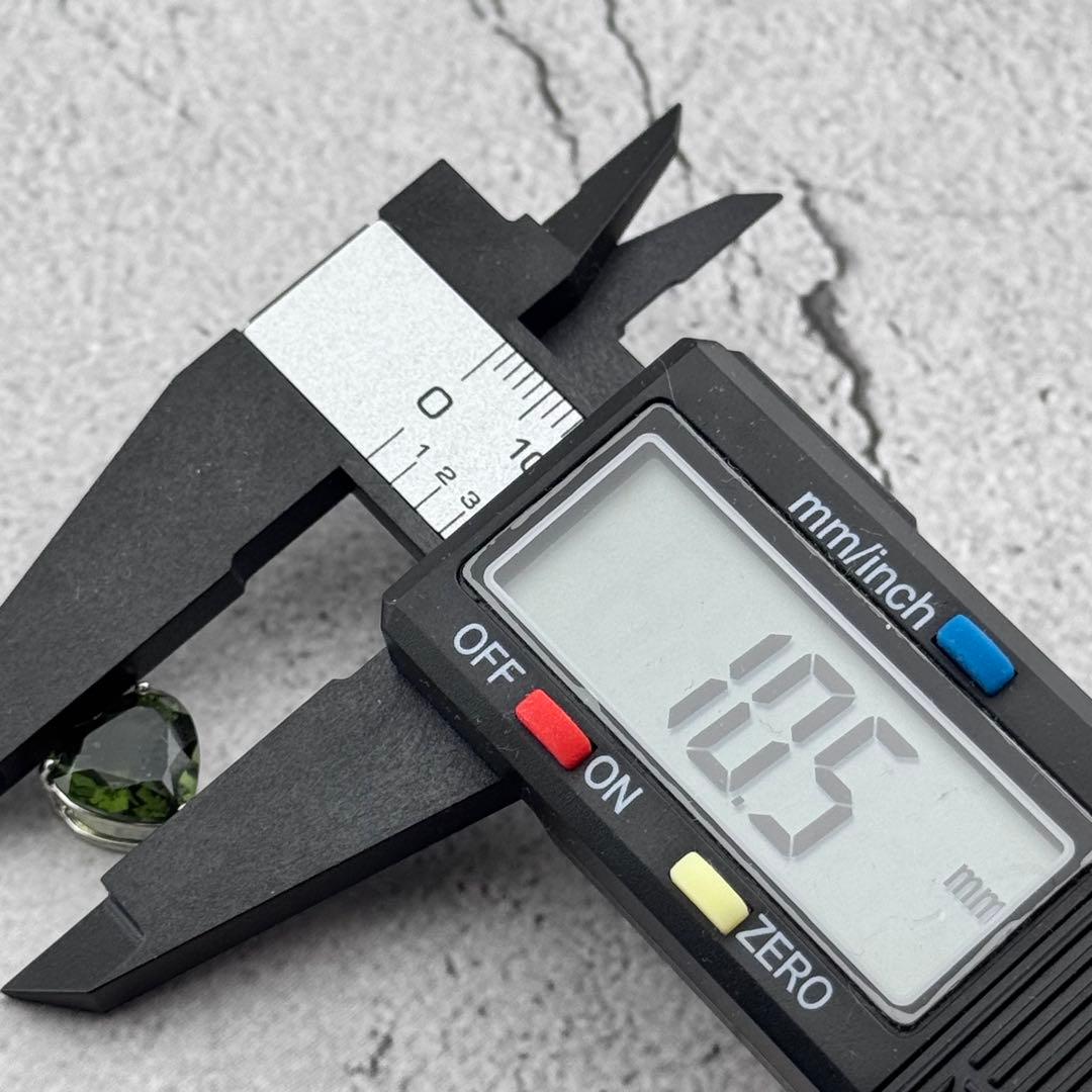 P-36モルダバイト ハート型 ペンダントトップ 隕石　天然ガラス　s925