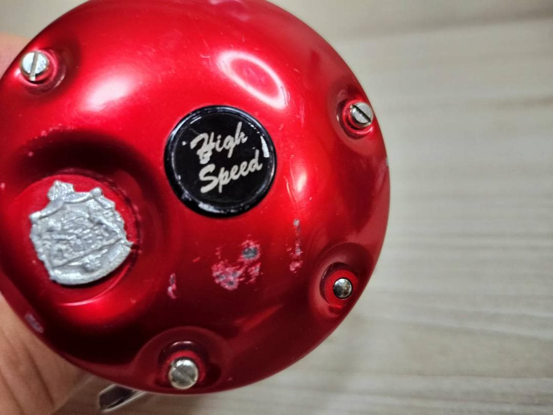 アブガルシタ　ABU アンバサダー5600AL　黒ベロ　ビンテージ　リール