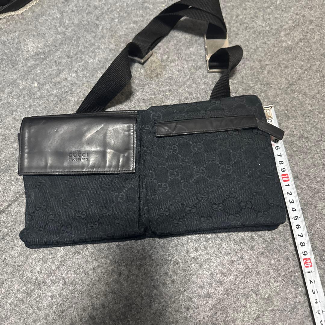 GUCCI ボディバッグ ブラック GGパターン