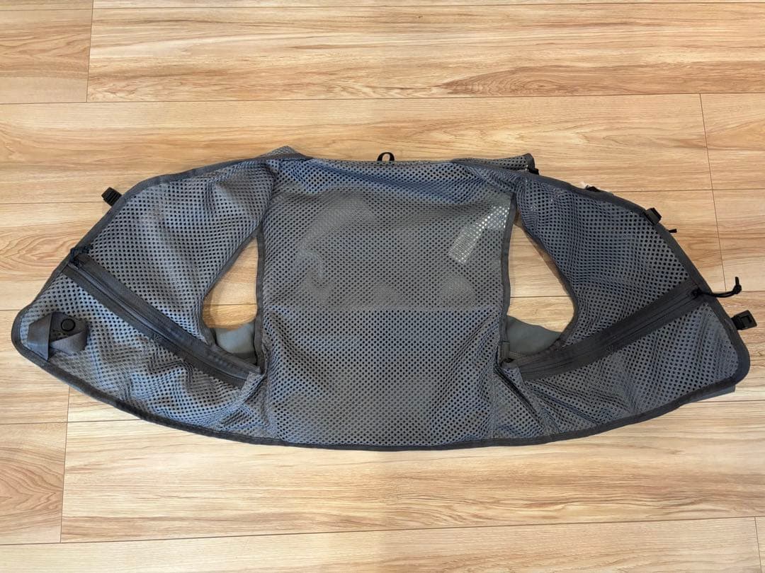 patagonia フィッシングベスト グレー